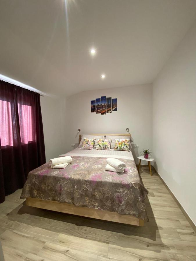 Guest House Ada Galizana Exterior photo