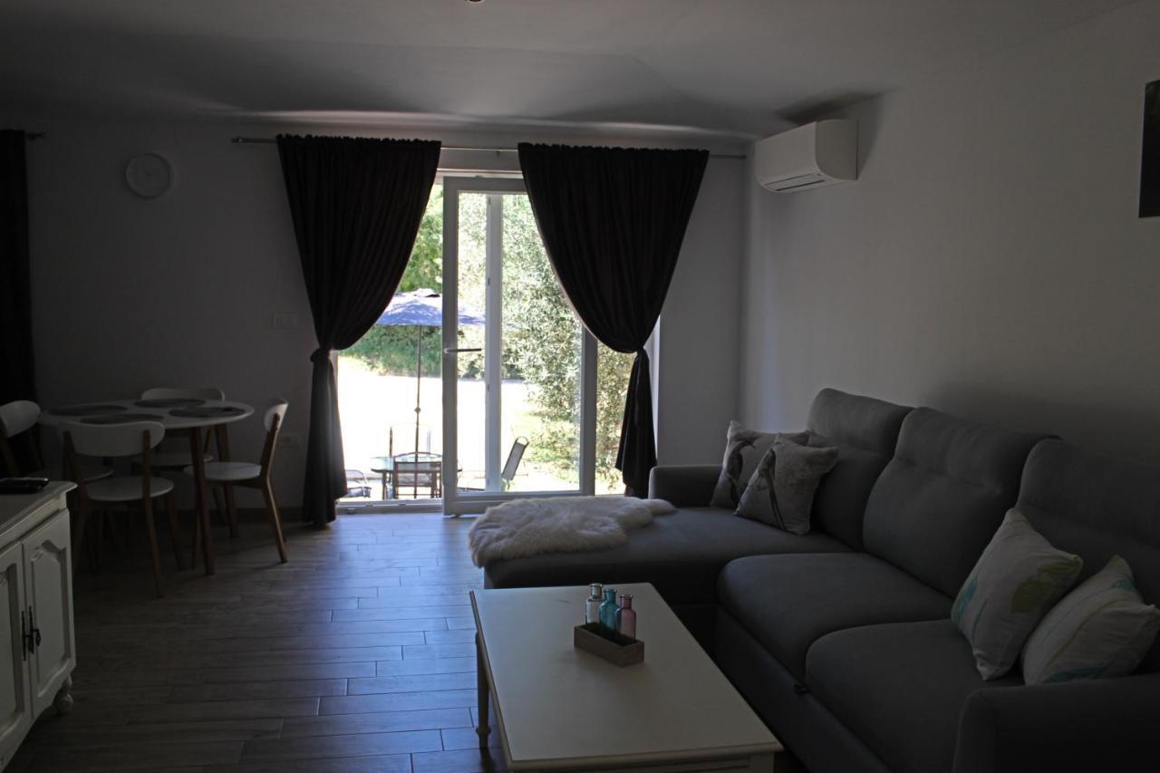 Guest House Ada Galizana Exterior photo