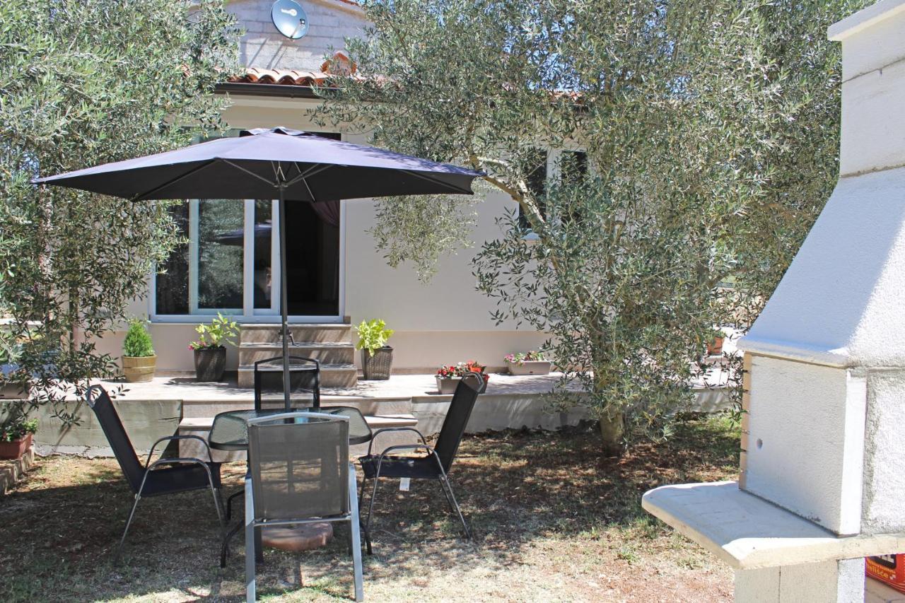 Guest House Ada Galizana Exterior photo